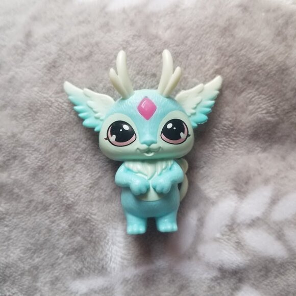 Magic Mixies Mixling Figure Magique Blue Purple Flier Figurine - Picture 1 of 2